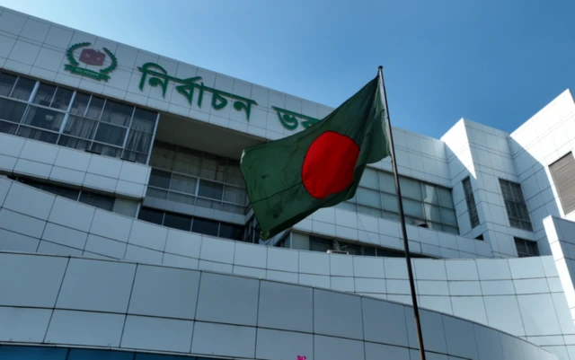 নির্বাচন কমিশনের নতুন প্রতীক তালিকায় ‘শাপলা কলি’ যুক্ত করে গেজেট প্রকাশ