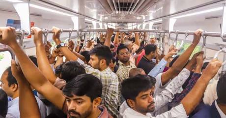 জানাজায় আগে পৌছাতে মেট্রোরেলকে বেছে নিচ্ছেন নেতাকর্মীরা