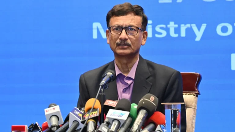 প্রবাসে গিয়ে বাংলাদেশিরা সব থেকে কম বেতনে চাকরি করে-পররাষ্ট্র উপদেষ্টা